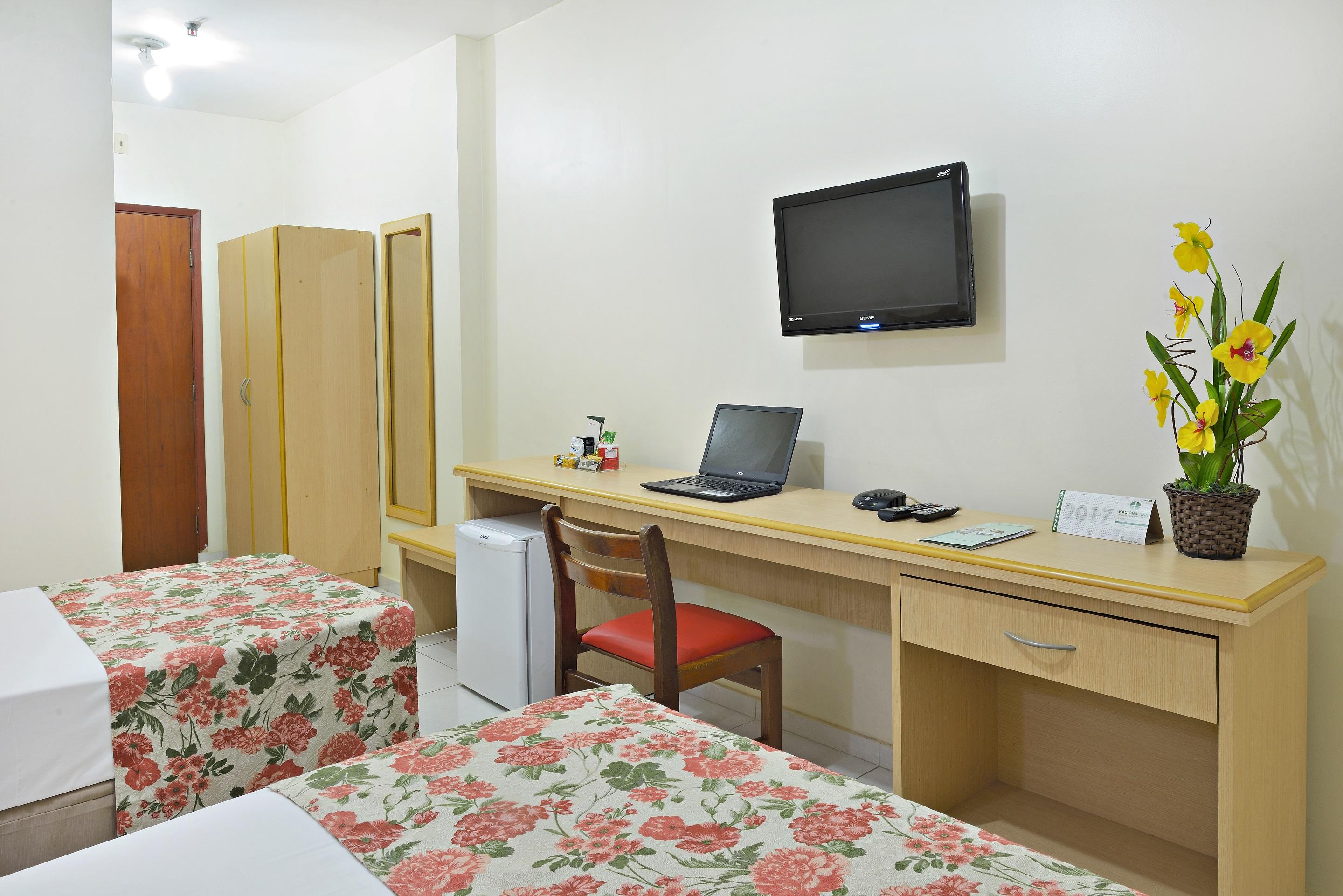 Hotel Nacional Inn Лімейра Екстер'єр фото